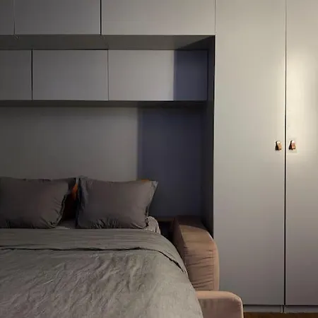 Charming Apartment *